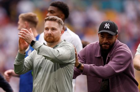 แมคฟาร์เลนชม 